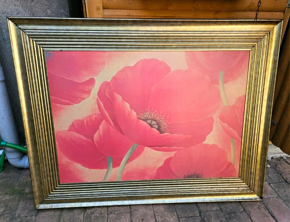 Red poppy print with gold frame - Image 1