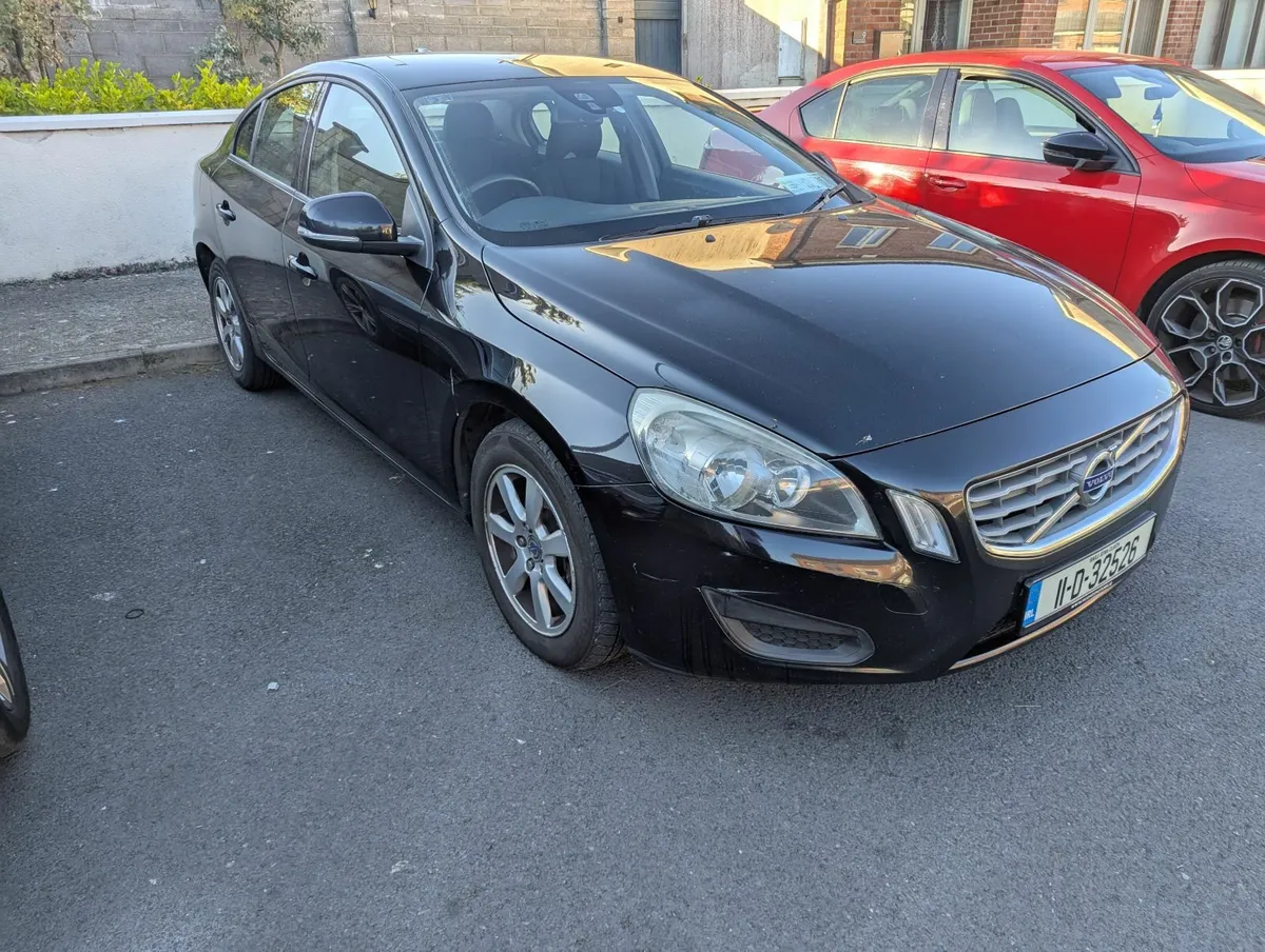 Volvo S60 2011 - Image 1