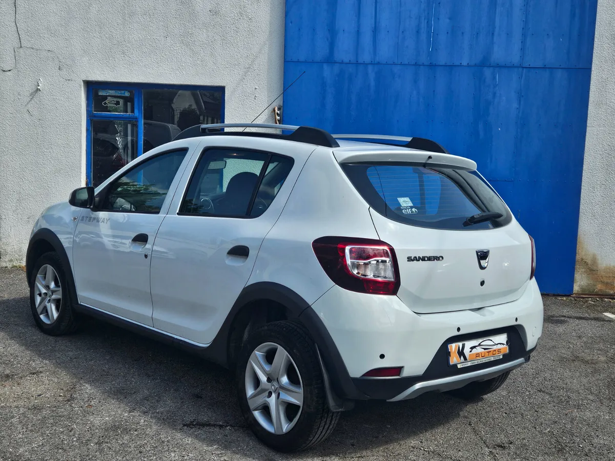 Dacia Sandero Stepway 2016 - Image 2