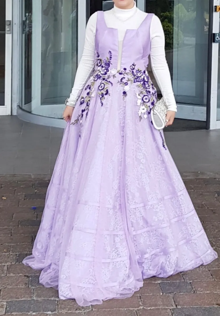 Debs dress - Image 2