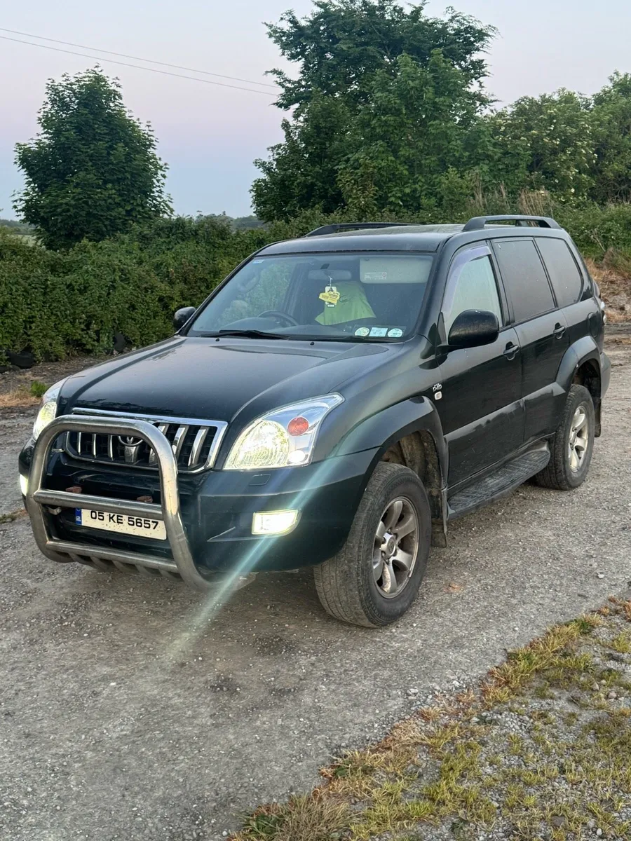 Toyota landcruiser - Image 2