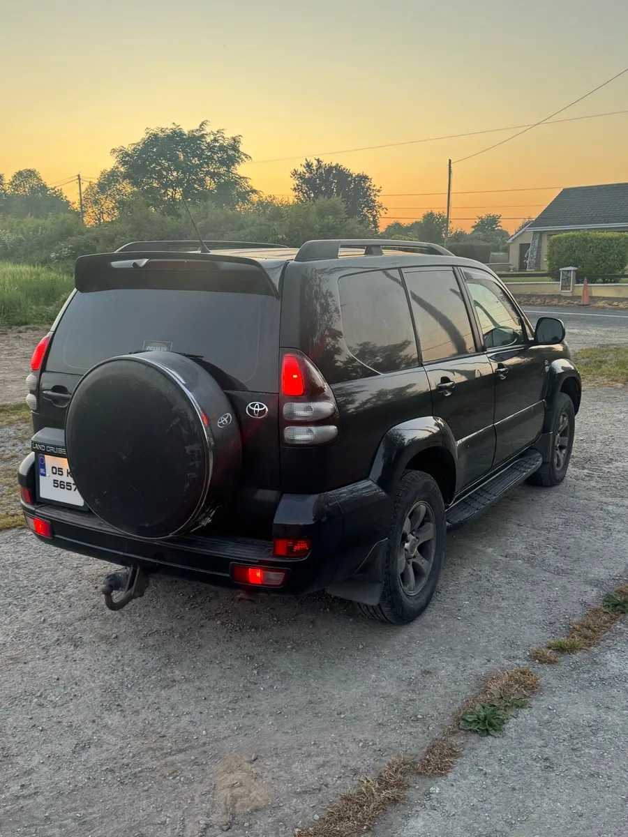 Toyota landcruiser - Image 4