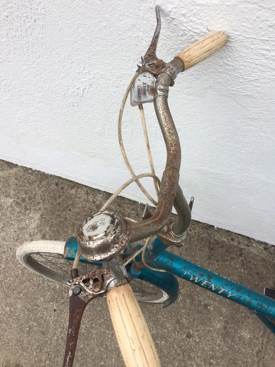 Vintage Triumph Twenty Bicycle for Sale - Image 2