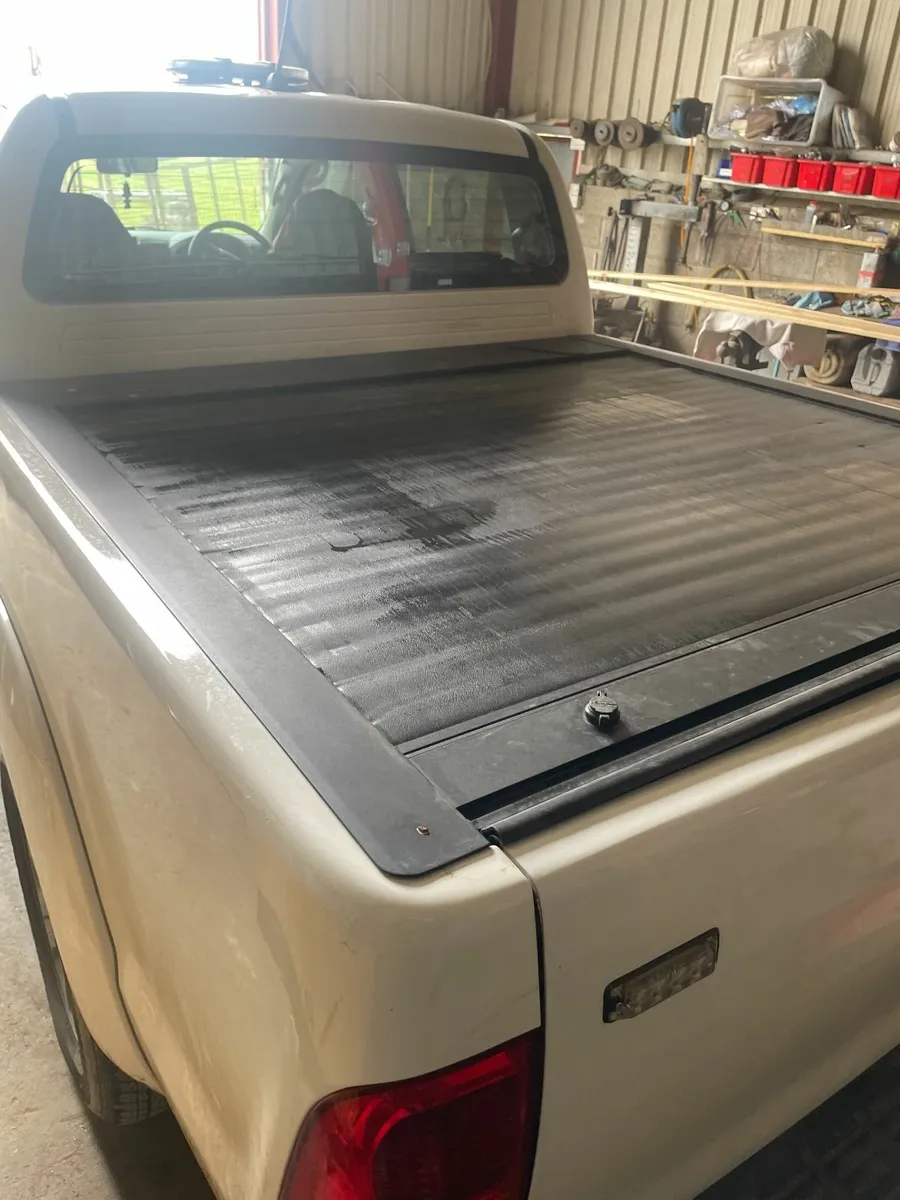 Hilux Roller Shutter Cover - Image 1
