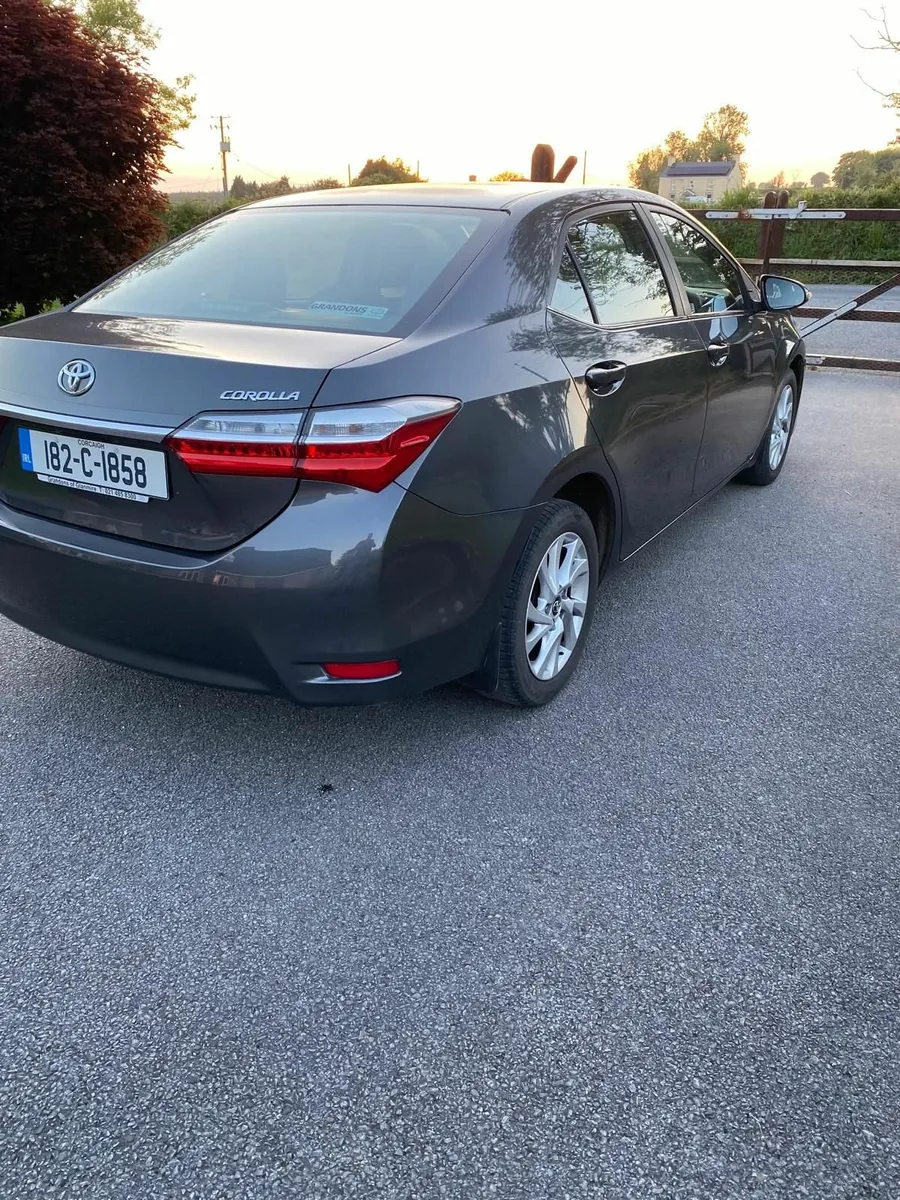 Toyota Corolla 2018 96,000km - Image 2