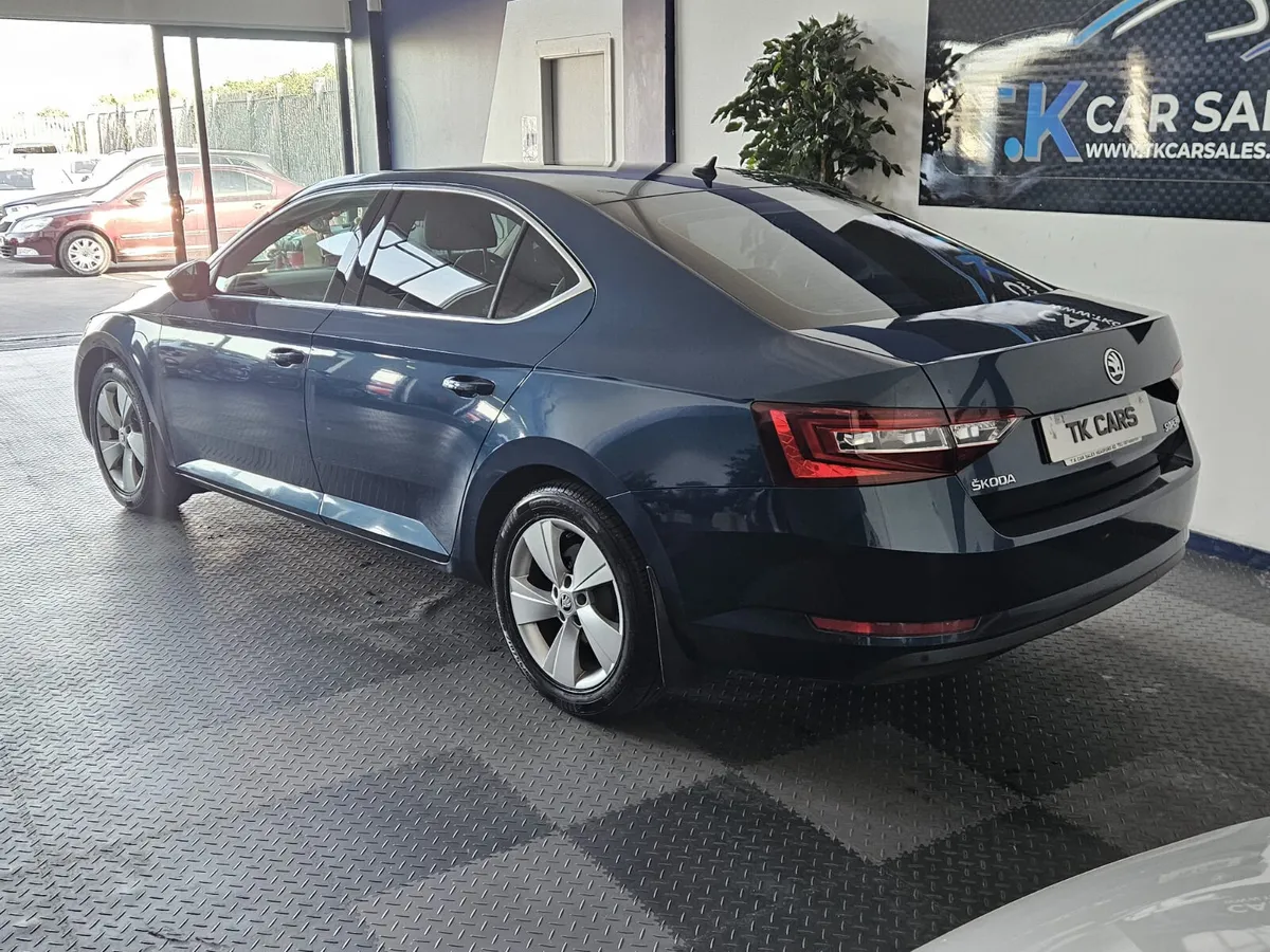 18 SKODA SUPERB SE TECHNOLOGY - Image 2