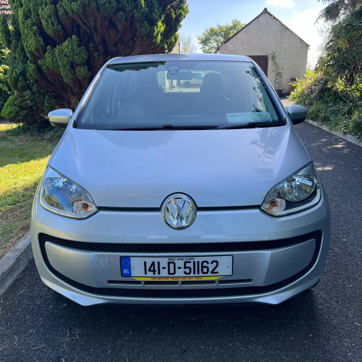 Volkswagen u! 2014 Ultra LOW LOW Milege - Image 2