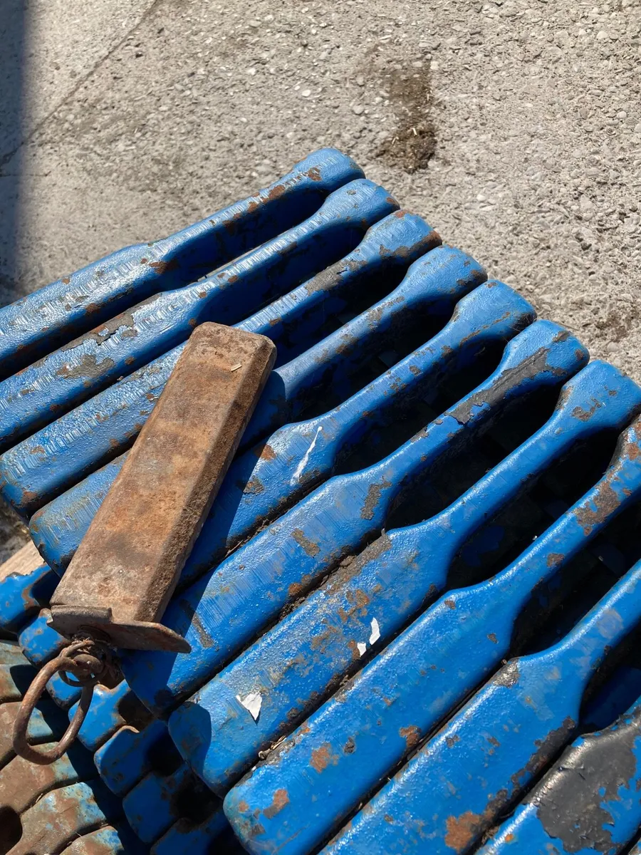 Weights for Ford Tractor - Image 1