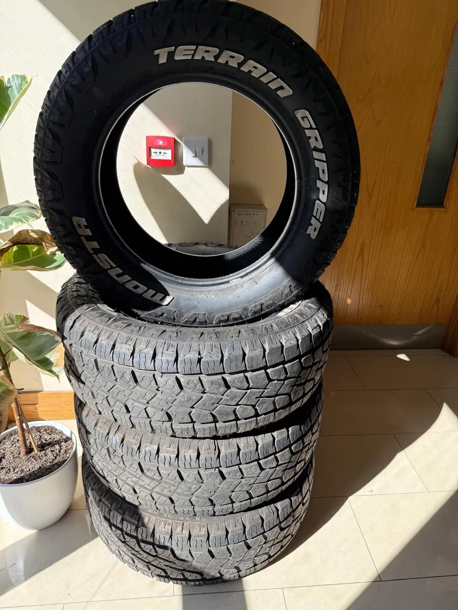 Off Road tires like new condition - Image 1