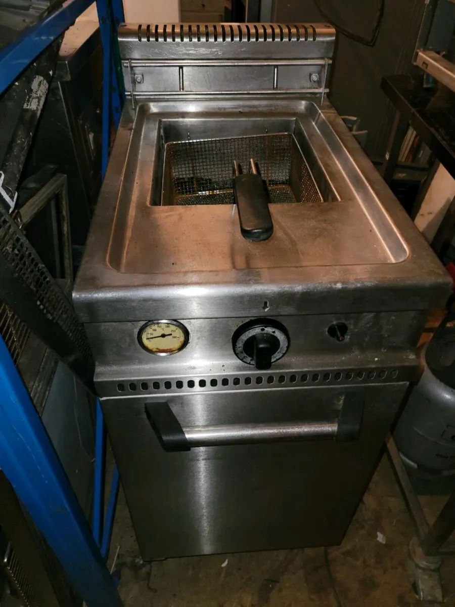 Fryer LP GAS (Cylinder)Commercial - Image 2