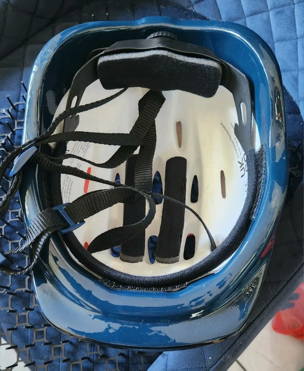Marvel Spiderman Helmet 5yrs + - Image 3