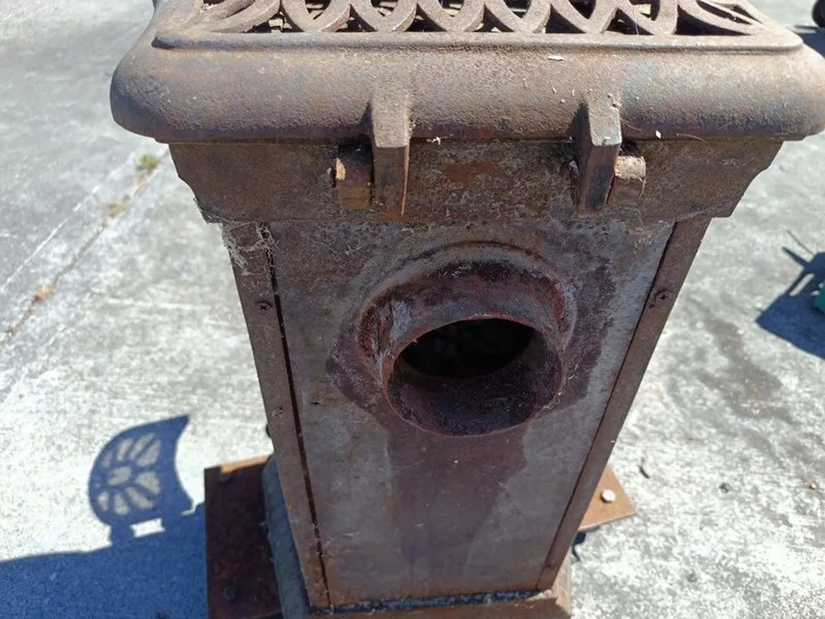 Antique Stove Wood Burning Ornate Garage Workshop Garden - Image 3