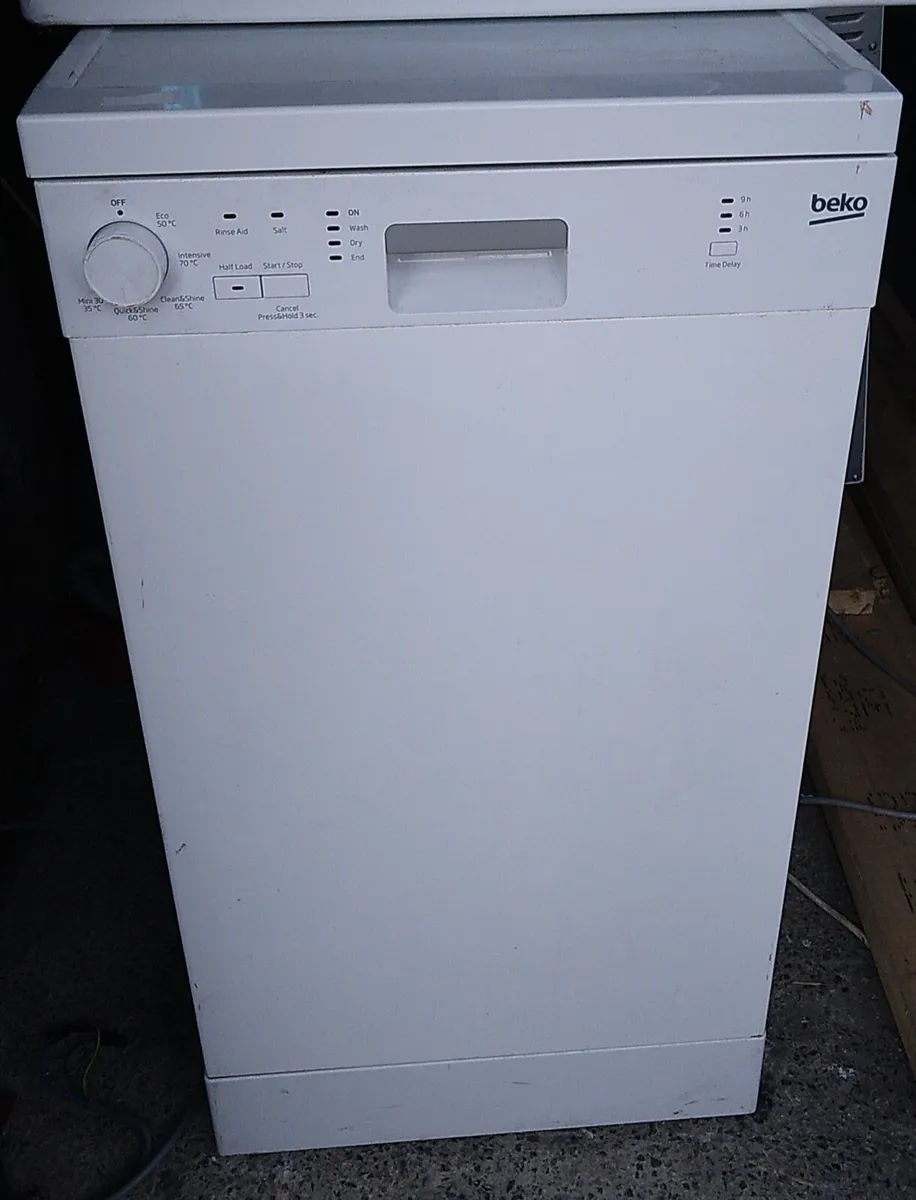 BEKO SLIMLINE DISHWASHER