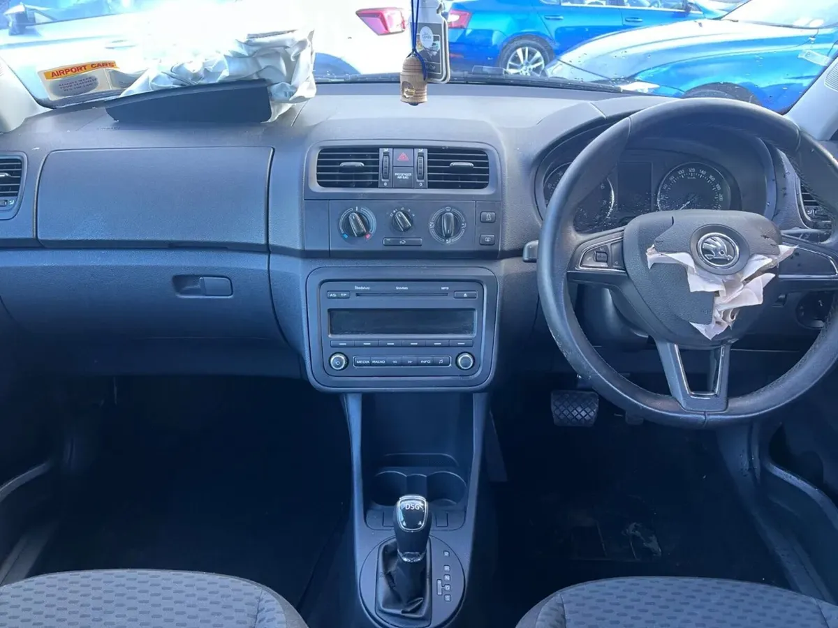 2013 Skoda Fabia 1.2 Automatic (NO CLAIM) - Image 3