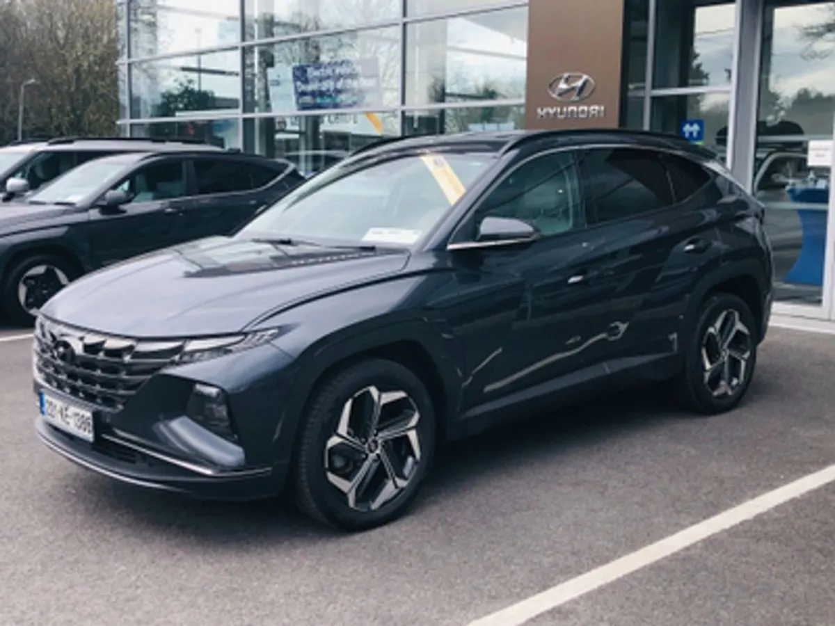 Hyundai Tucson Executive Plus 1.6 Hybrid - Image 4