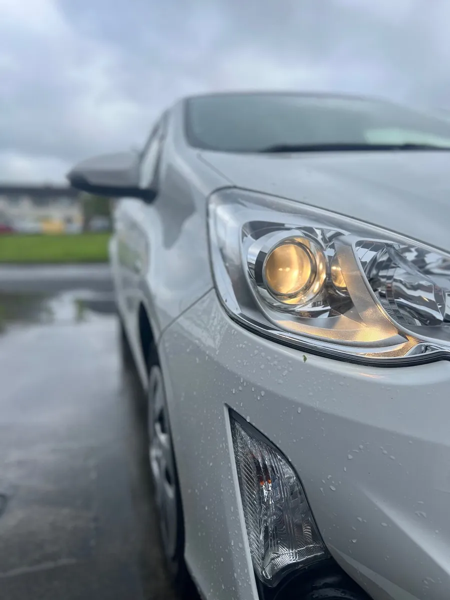Toyota Aqua 2017 - Image 4