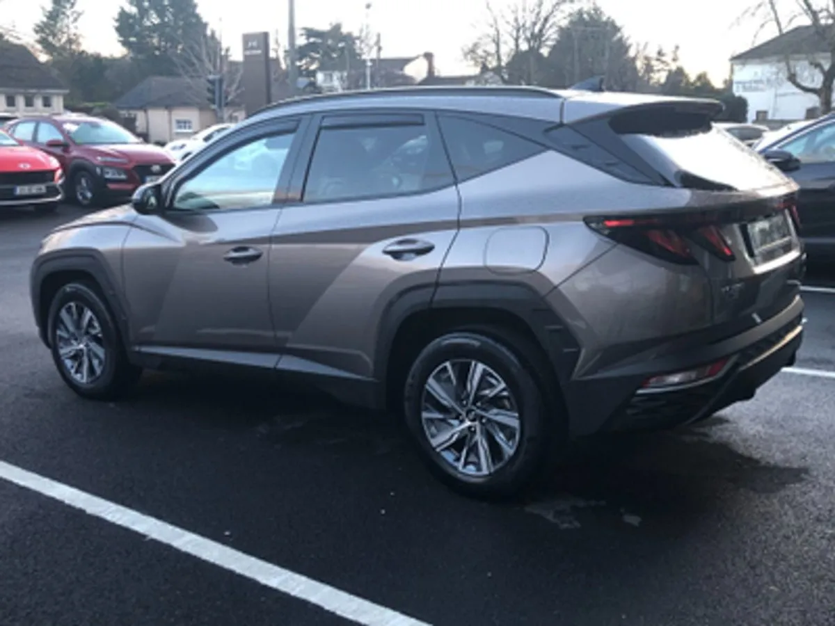 Hyundai Tucson Executive 1.6 Hybrid - Image 4