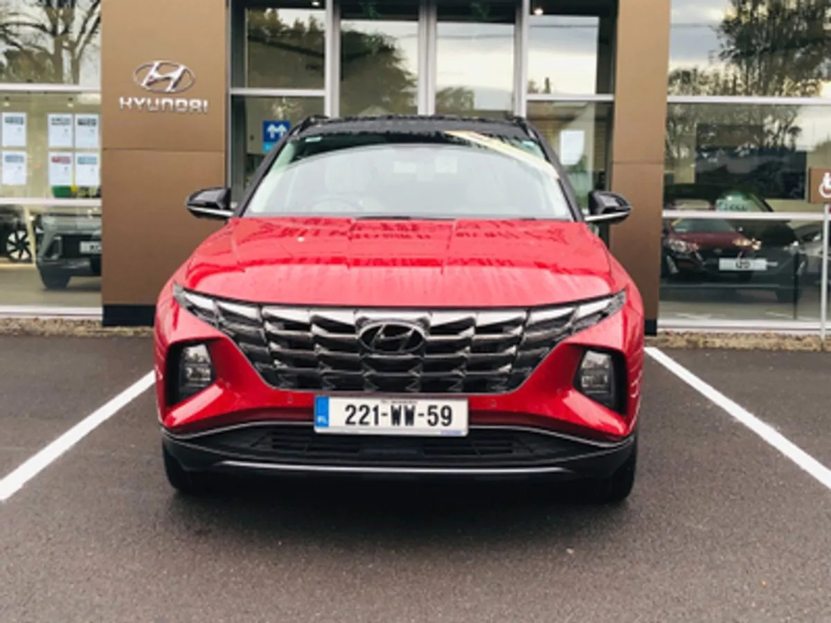 Hyundai Tucson Executive Plus 1.6 Plug-in Hybrid - Image 2