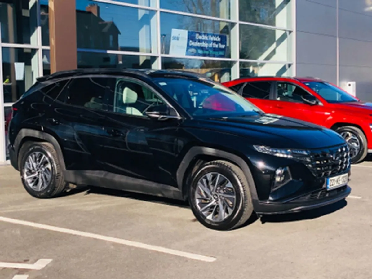 Hyundai Tucson Executive Plus 1.6 Diesel - Image 3