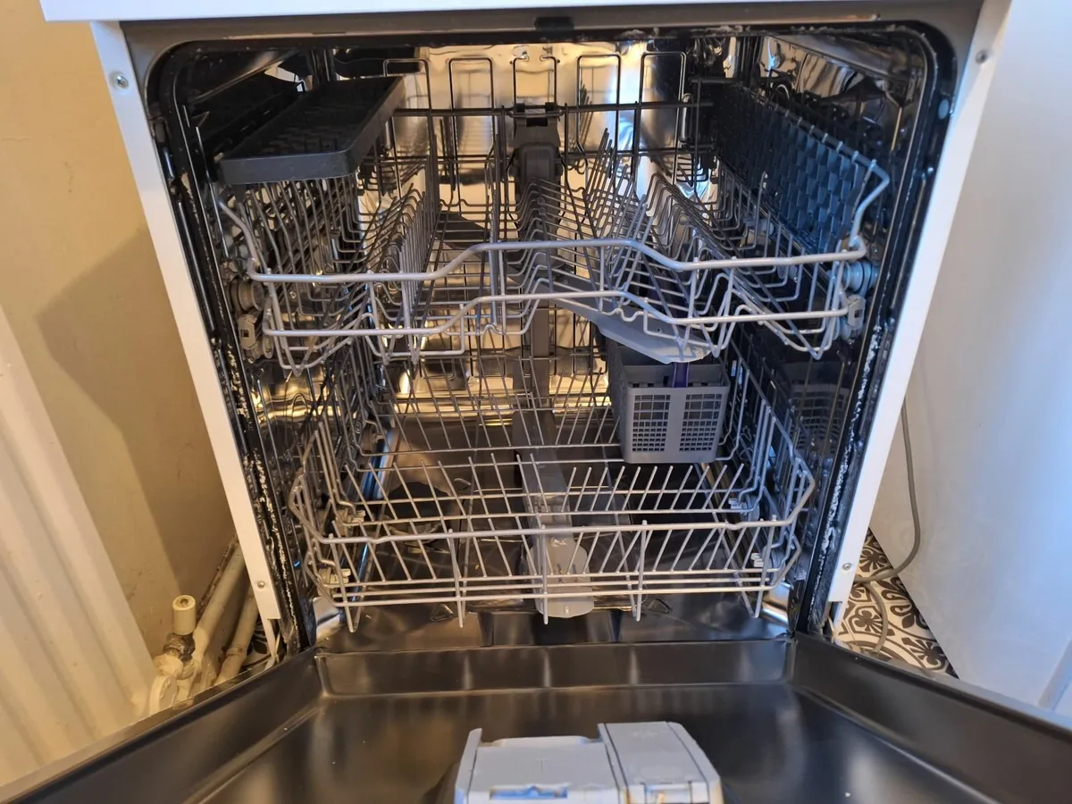 Dishwasher - Image 3