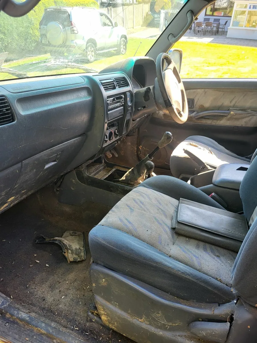 Toyota landcruiser 2000 - Image 4