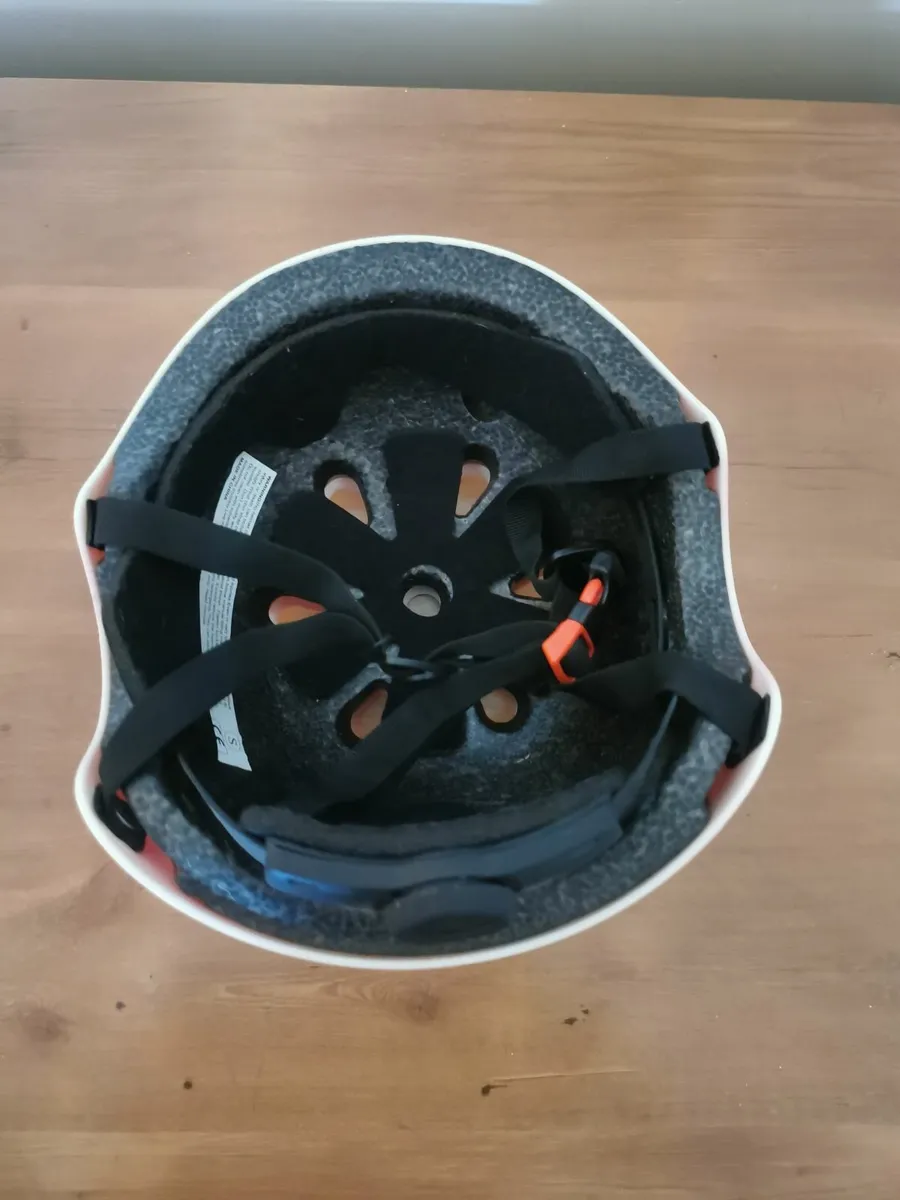 Children's Universal Helmet - Image 4