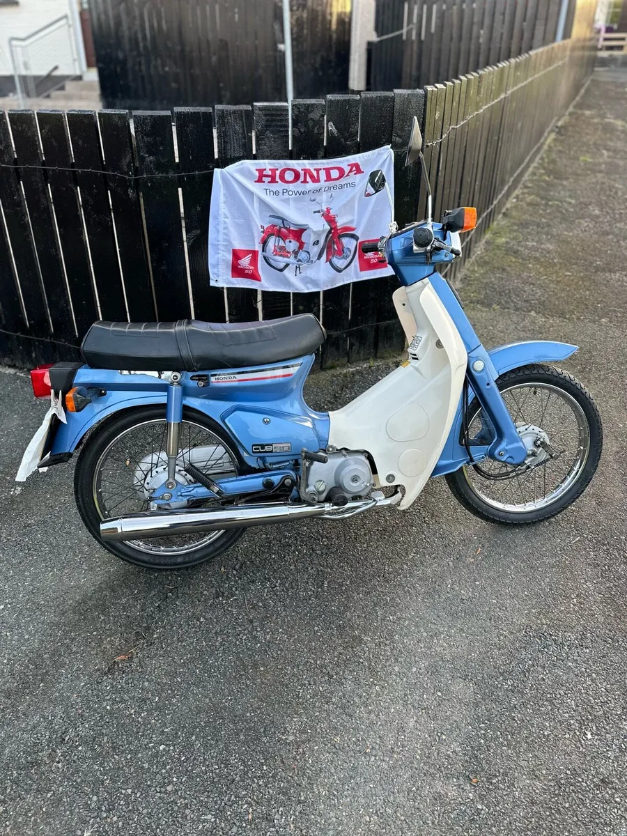 1986Honda C90 Cub - Image 1