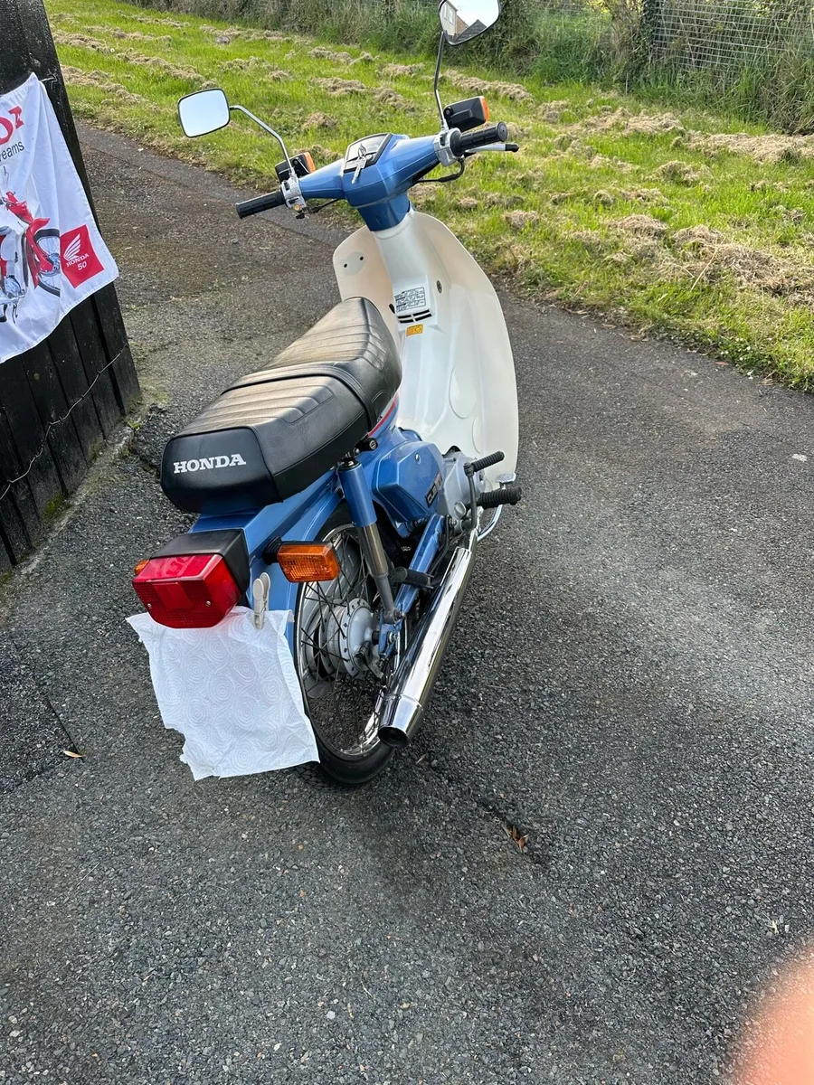 1986Honda C90 Cub - Image 3