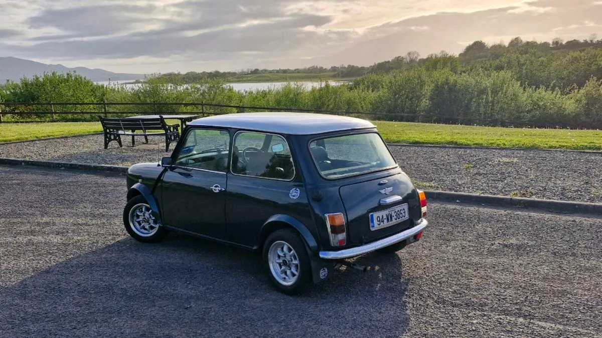 Austin Mini Cooper 1.3 - Image 2