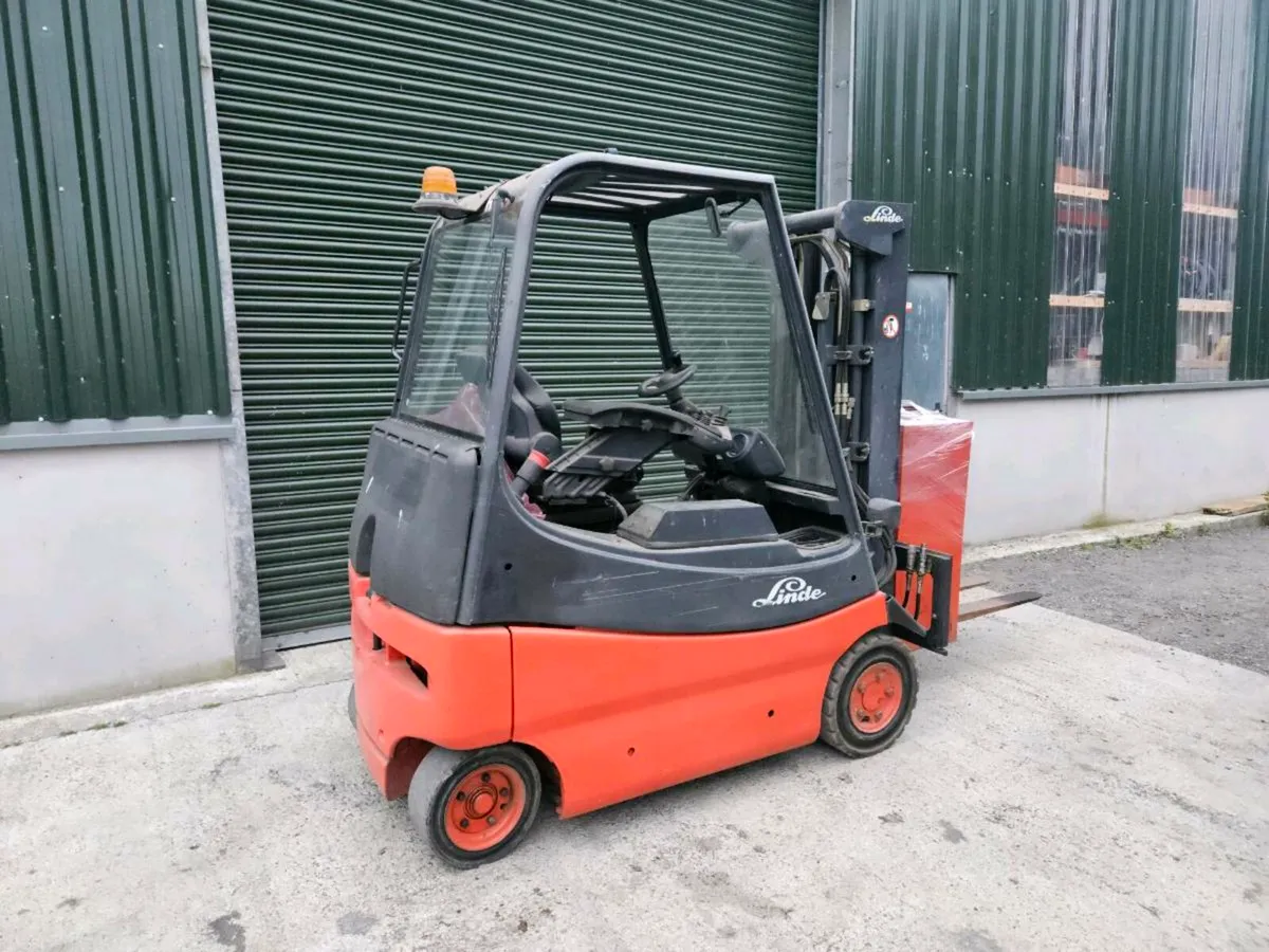 Linde electric 2 ton forklift - Image 3