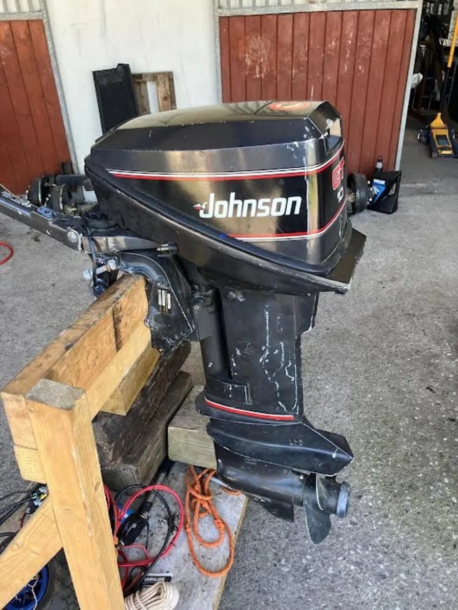 BOAT OUTBOARD JOHNSON 10HP ENGINE SPARES REPAIRS - Image 1