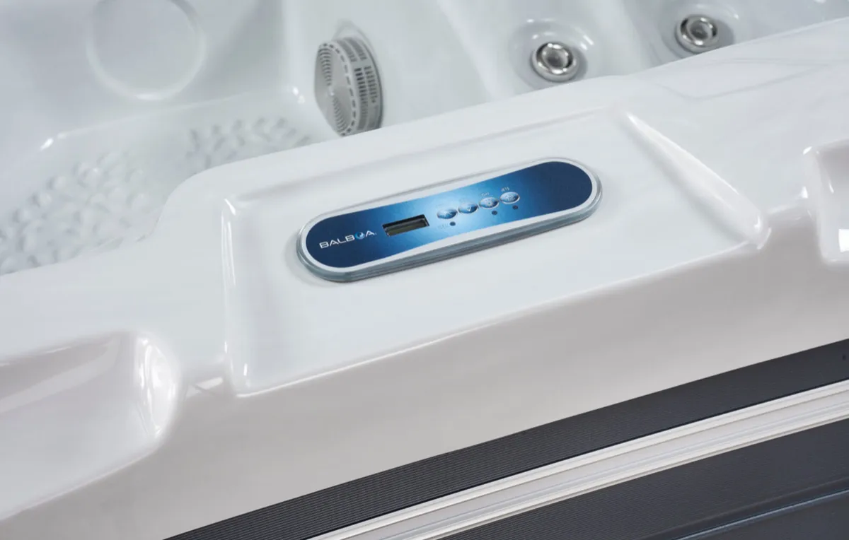 Free Delivery - Plug & Play Aquarius Hot Tub - Image 3