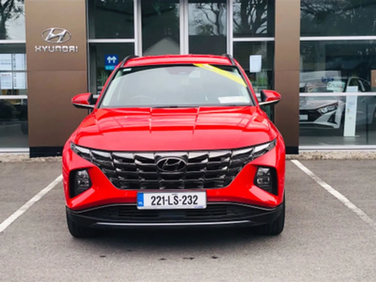 Hyundai Tucson Executive Plus 1.6 Hybrid - Image 2