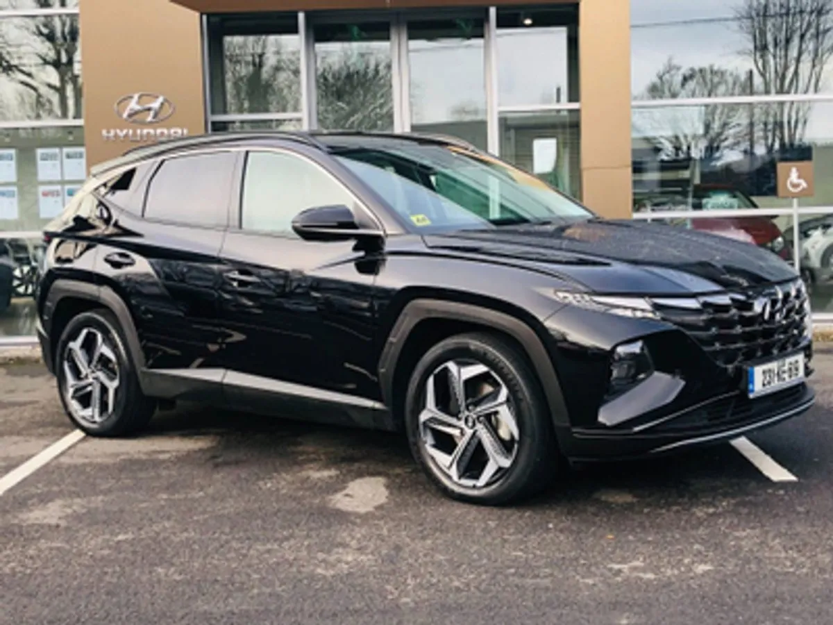 Hyundai Tucson Executive Plus 1.6 Plug-in Hybrid - Image 1
