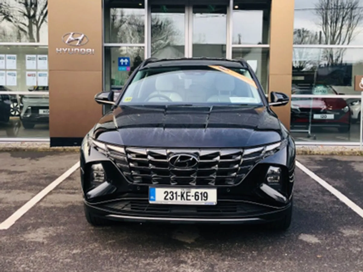 Hyundai Tucson Executive Plus 1.6 Plug-in Hybrid - Image 2