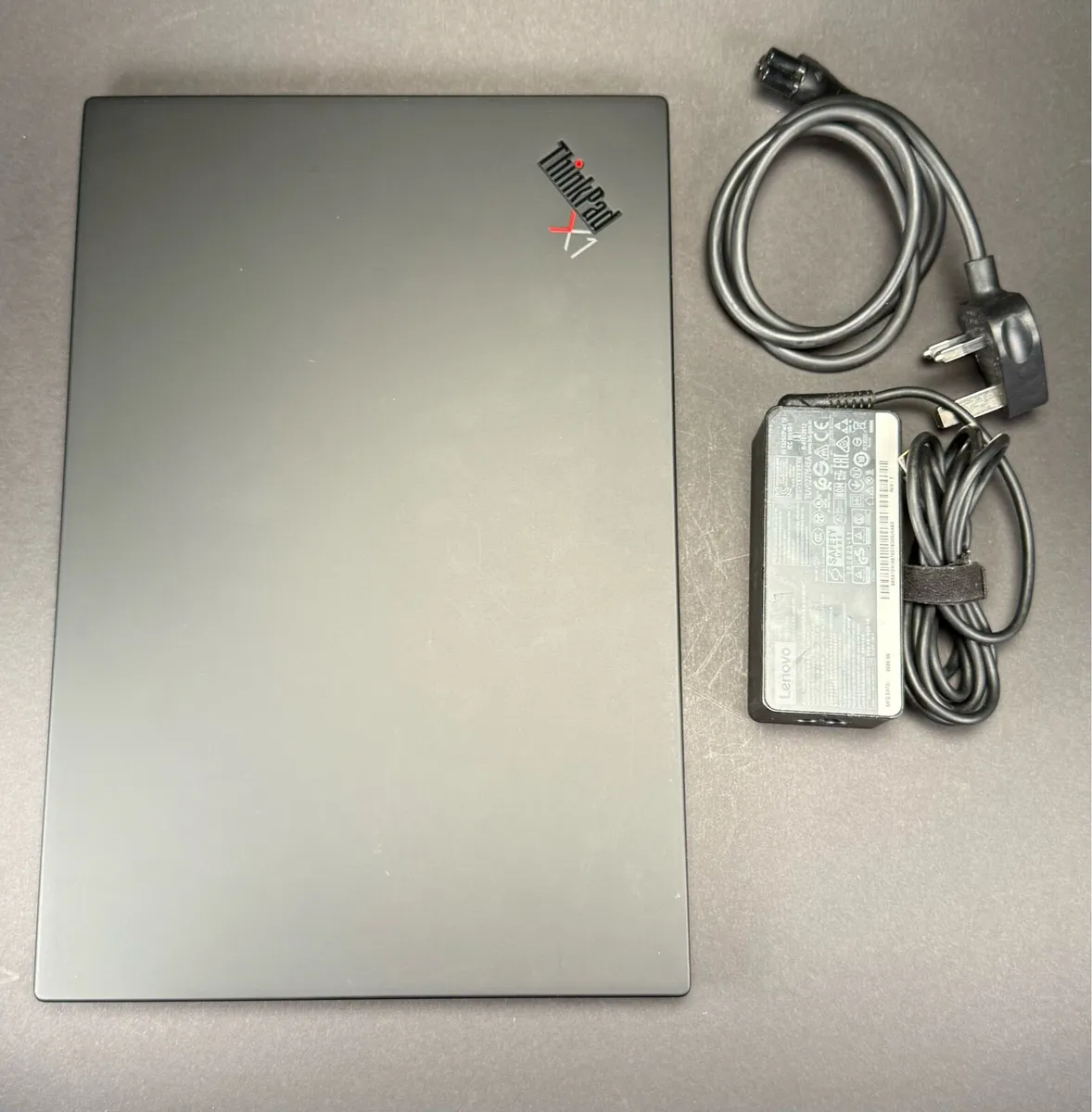 Lenovo X1 Carbon laptop - Image 3