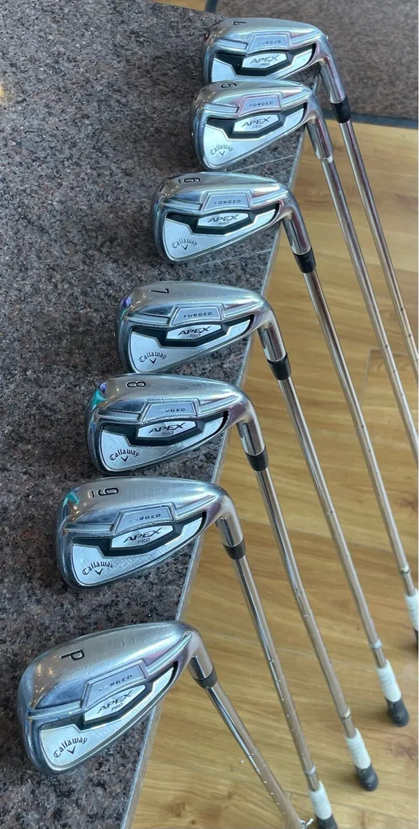 Golf irons - Image 1