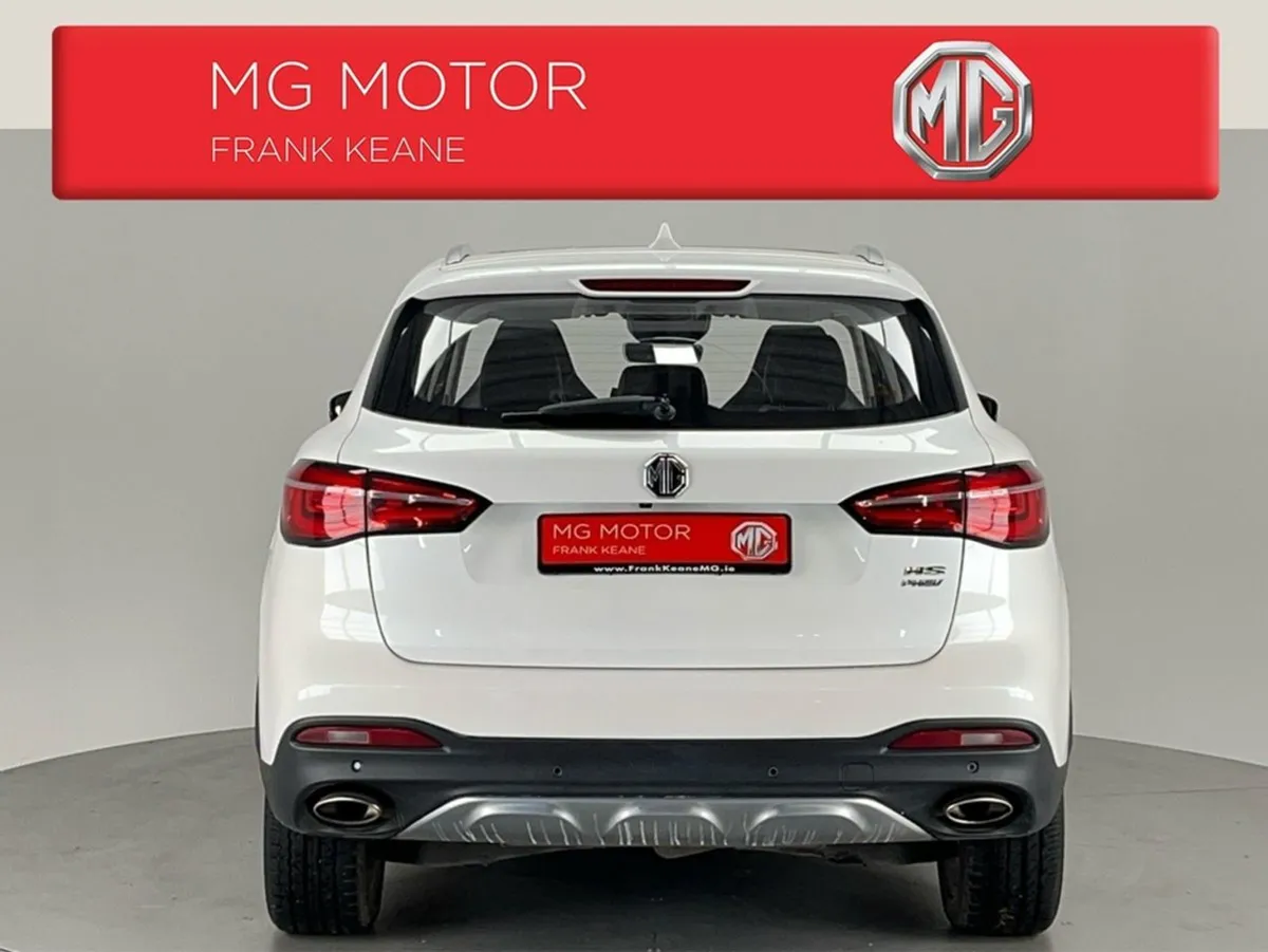 MG HS HSE Phev Exclusive digital Dash touchscreen - Image 3