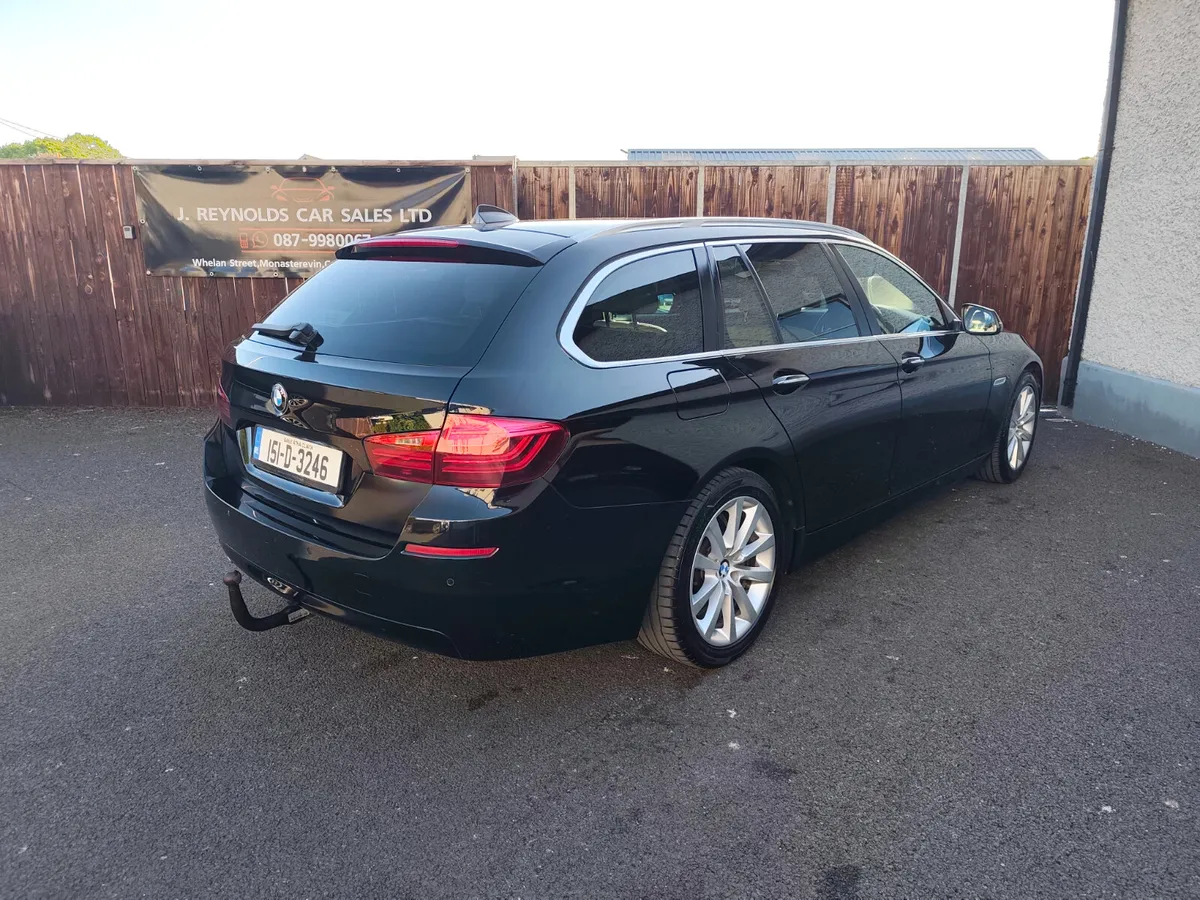 BMW 520D touring luxury automatic 2015 - Image 2