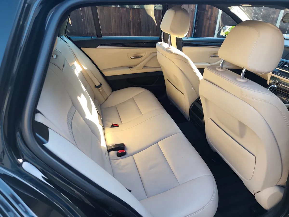 BMW 520D touring luxury automatic 2015 - Image 4