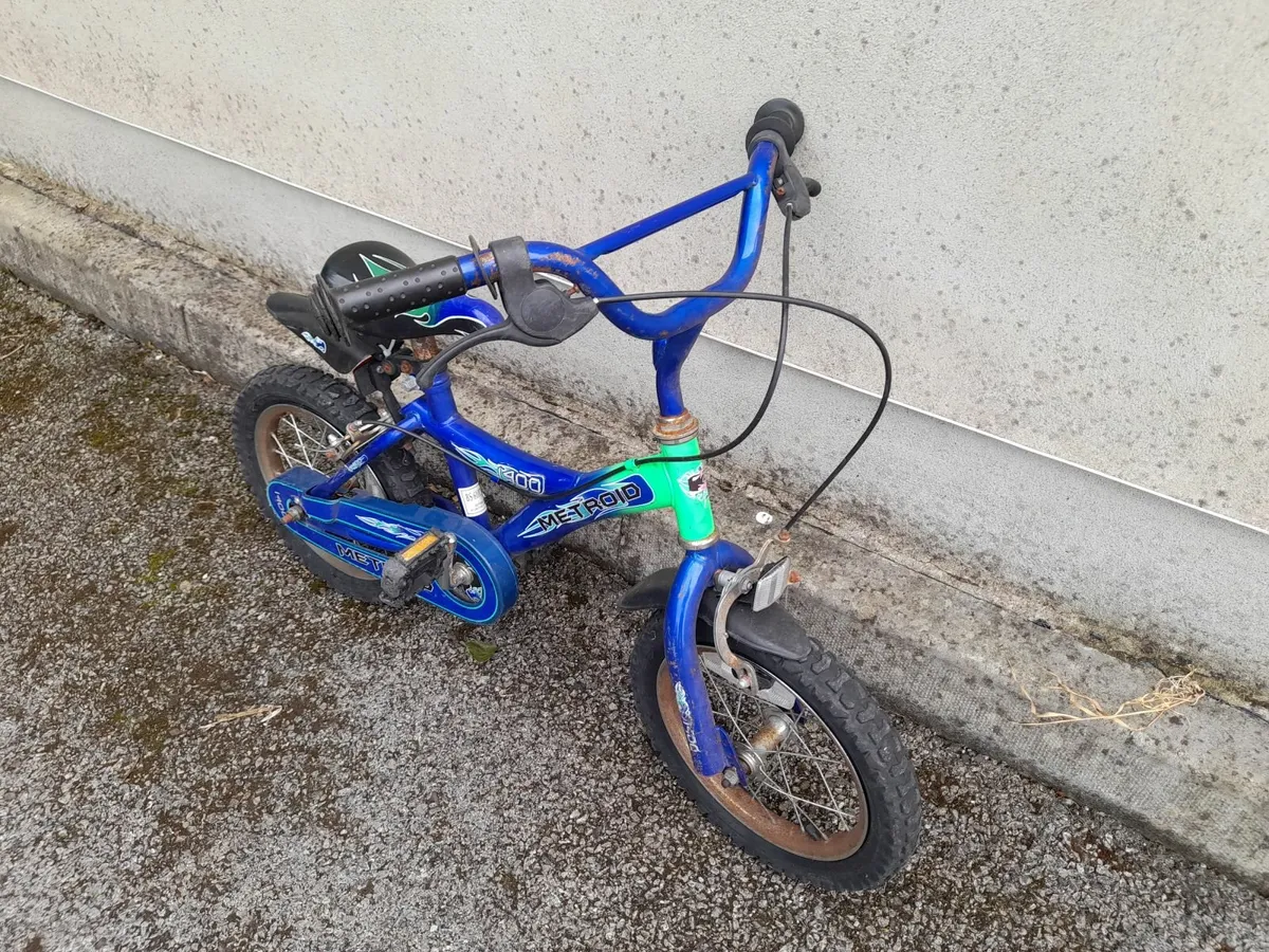 Boys bike - Image 1