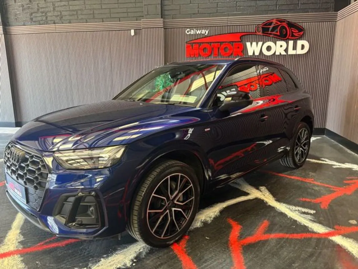 Audi Q5 Tfsi E S Line Black Edition Quattro - Image 3