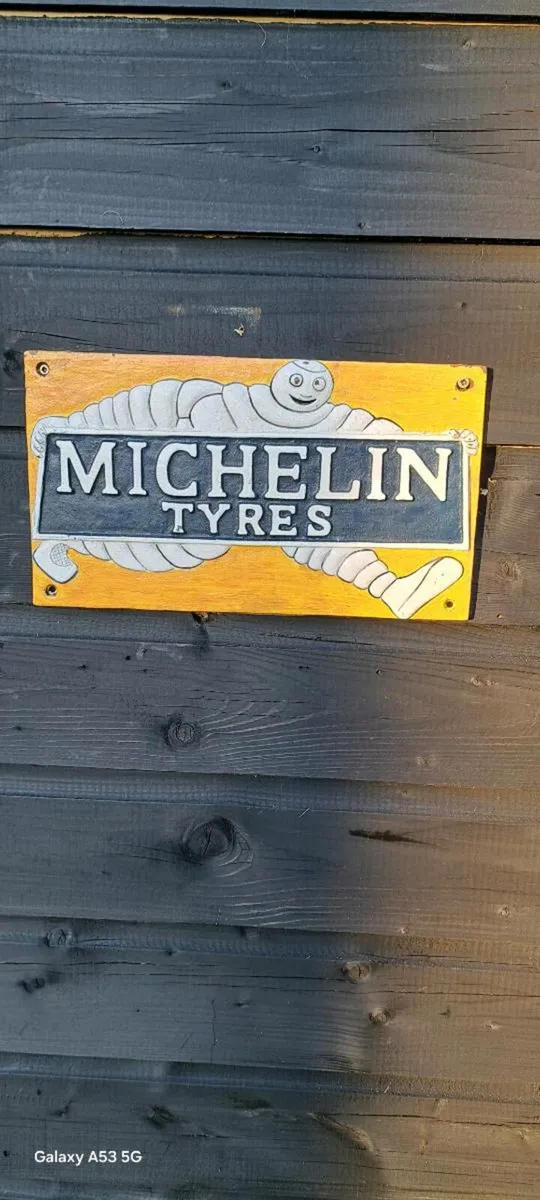 Mitchelan cast iron sign
