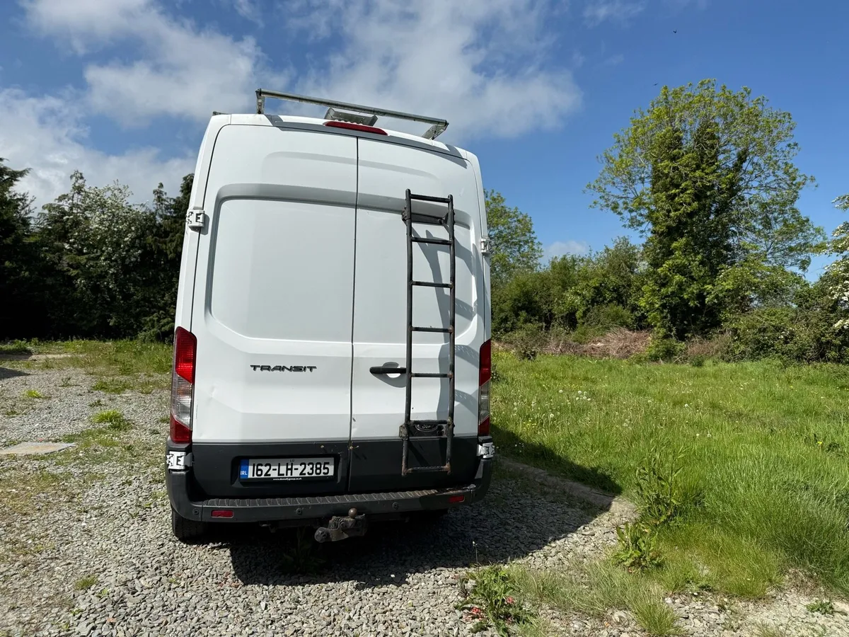Ford Transit - Image 4