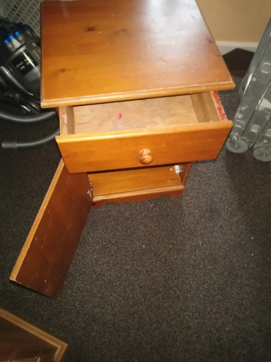 Bedside lockers - Image 2