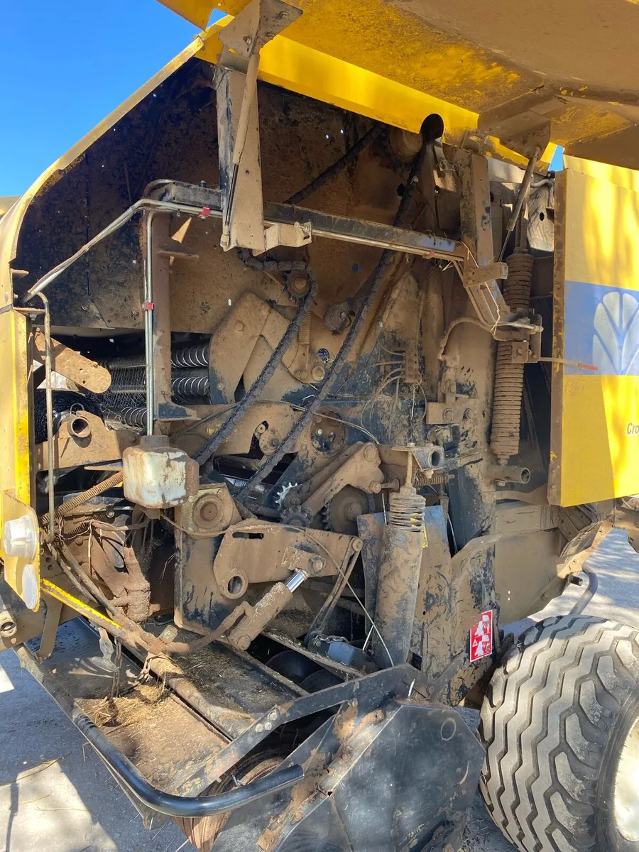 New Holland BR 7060 - Image 4