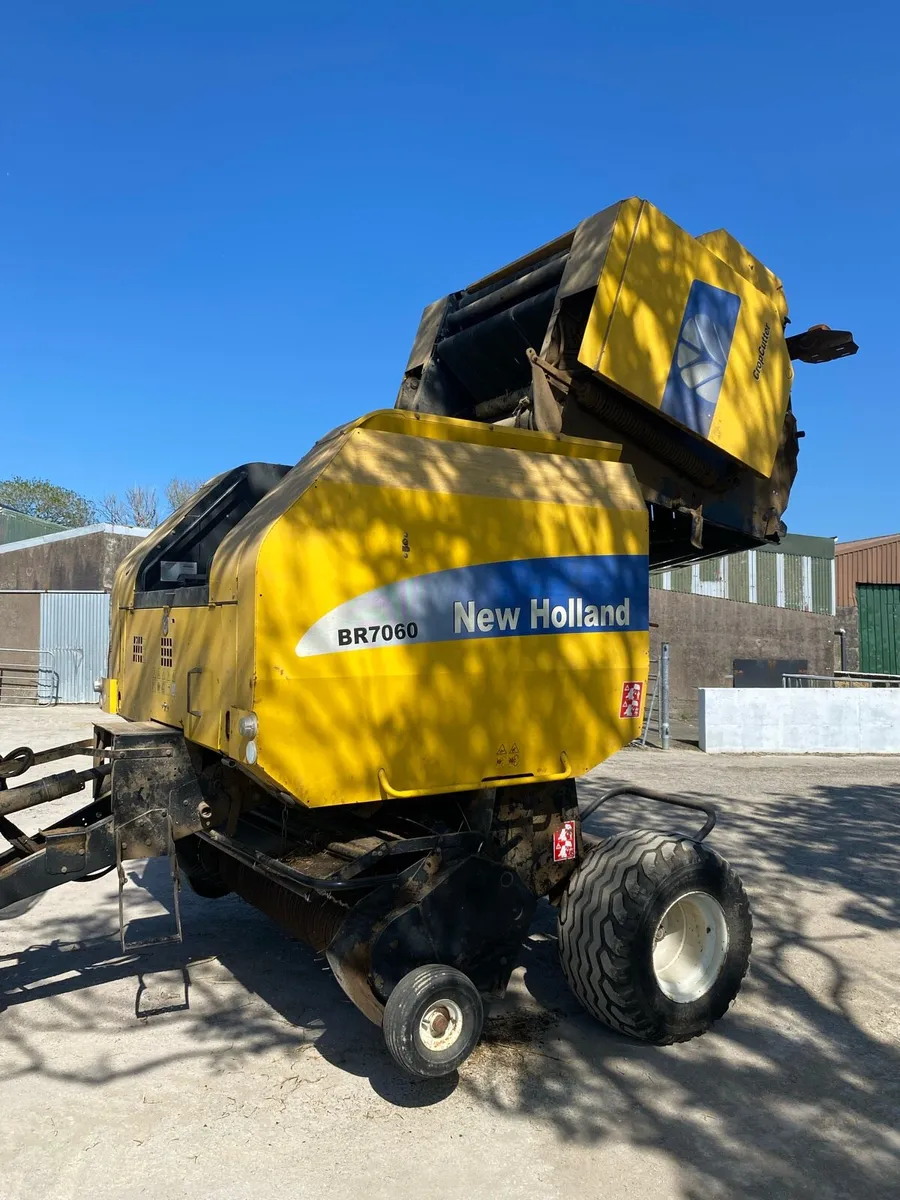 New Holland BR 7060 - Image 4