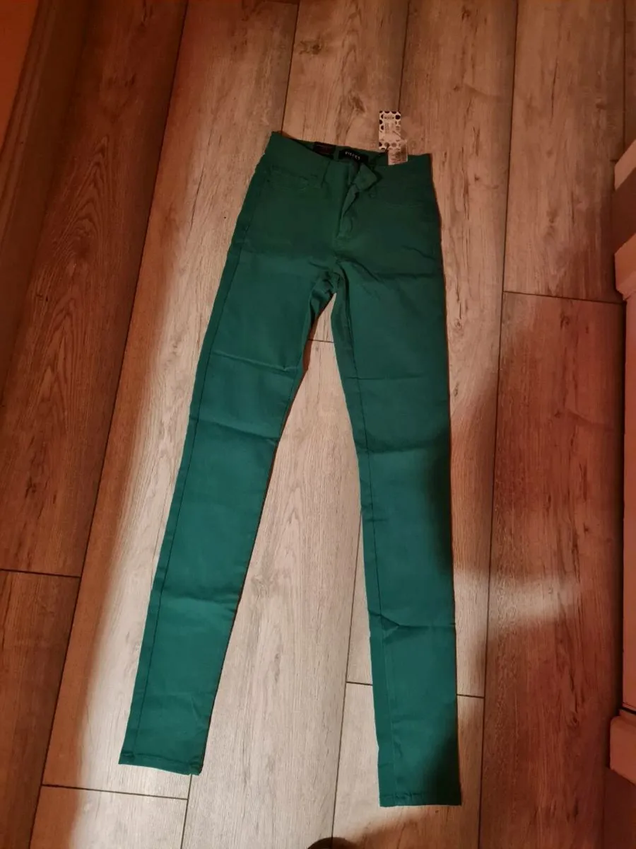 Clothes - Image 4