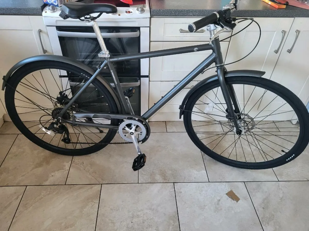 Bike Mens hybrid bike - Image 1