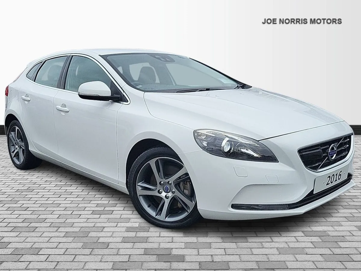 Volvo V40 D4 2.0 Diesel Auto - Image 1